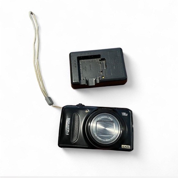Fujifilm Black Digital Camera with Charger and Strap